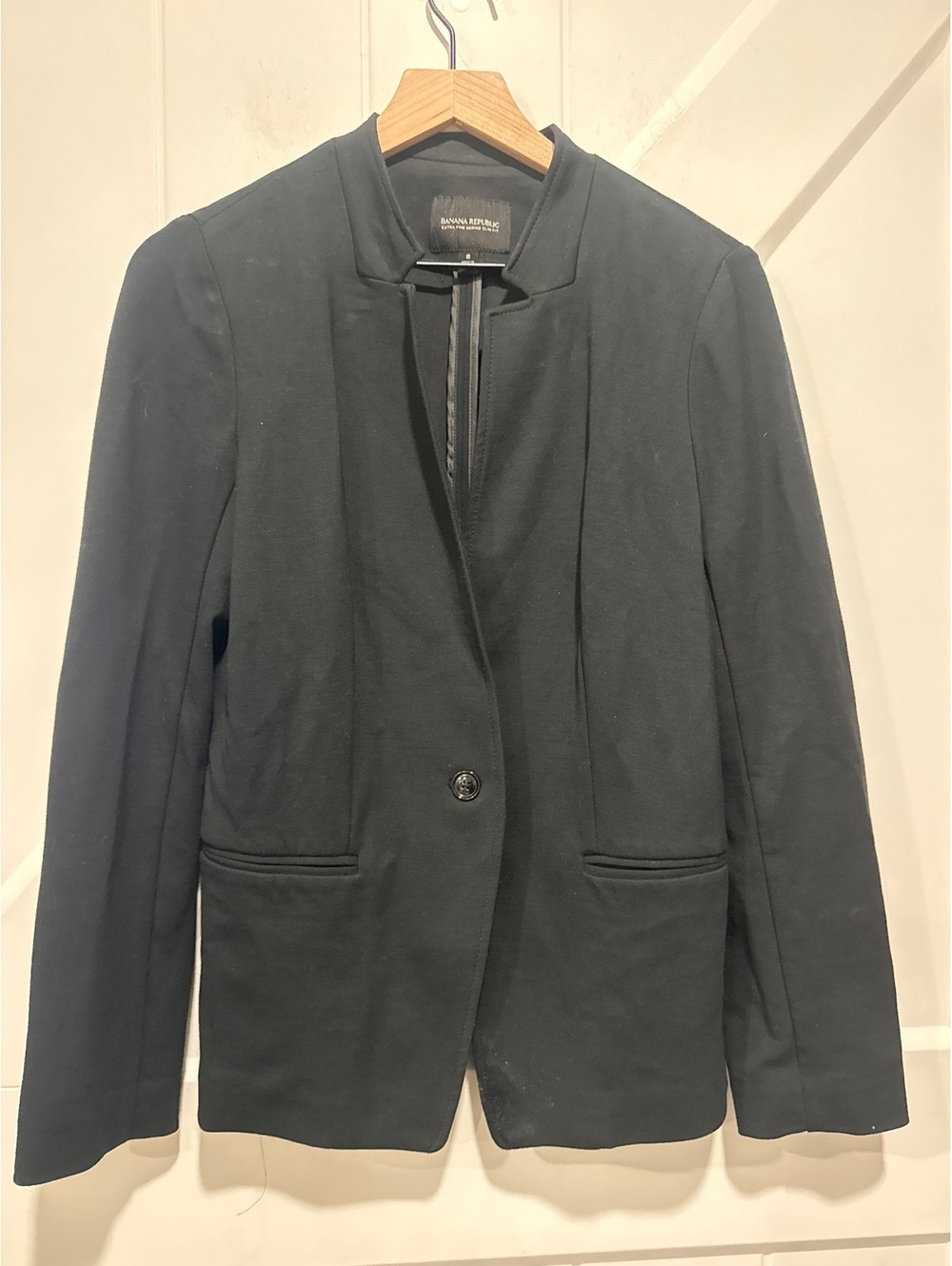 Banana Republic Extra Fine Merino Slim Fit Collarless Black Blazer Size 6